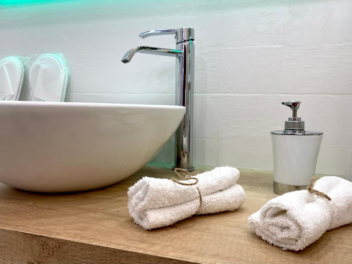 Suite Breeze - Private Heated Pool Μάλαγα Εξωτερικό φωτογραφία